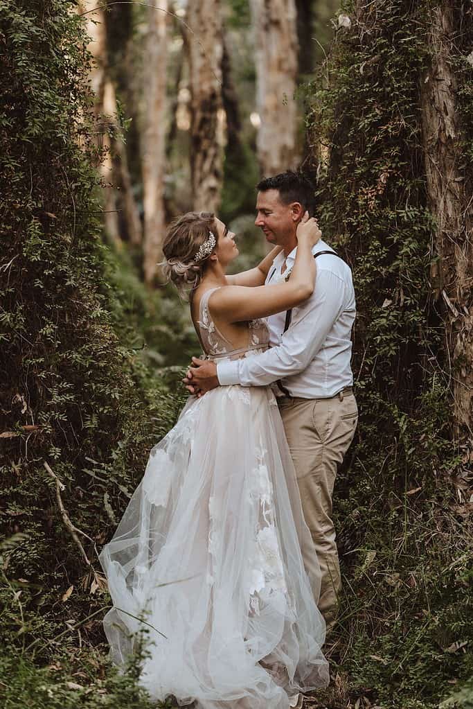 Wedding couple at the paperbark forrest
